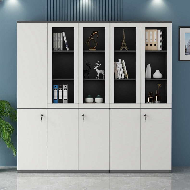 Five door filing cabinets in the office (can be used in combination)