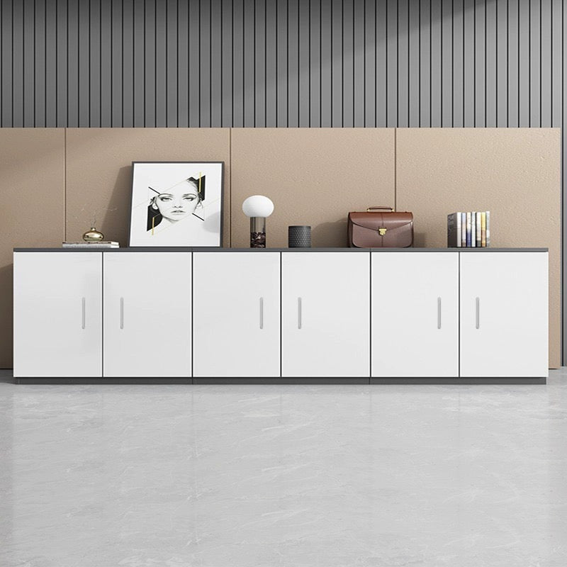 6 storage cabinets in the office (can be used in combination)