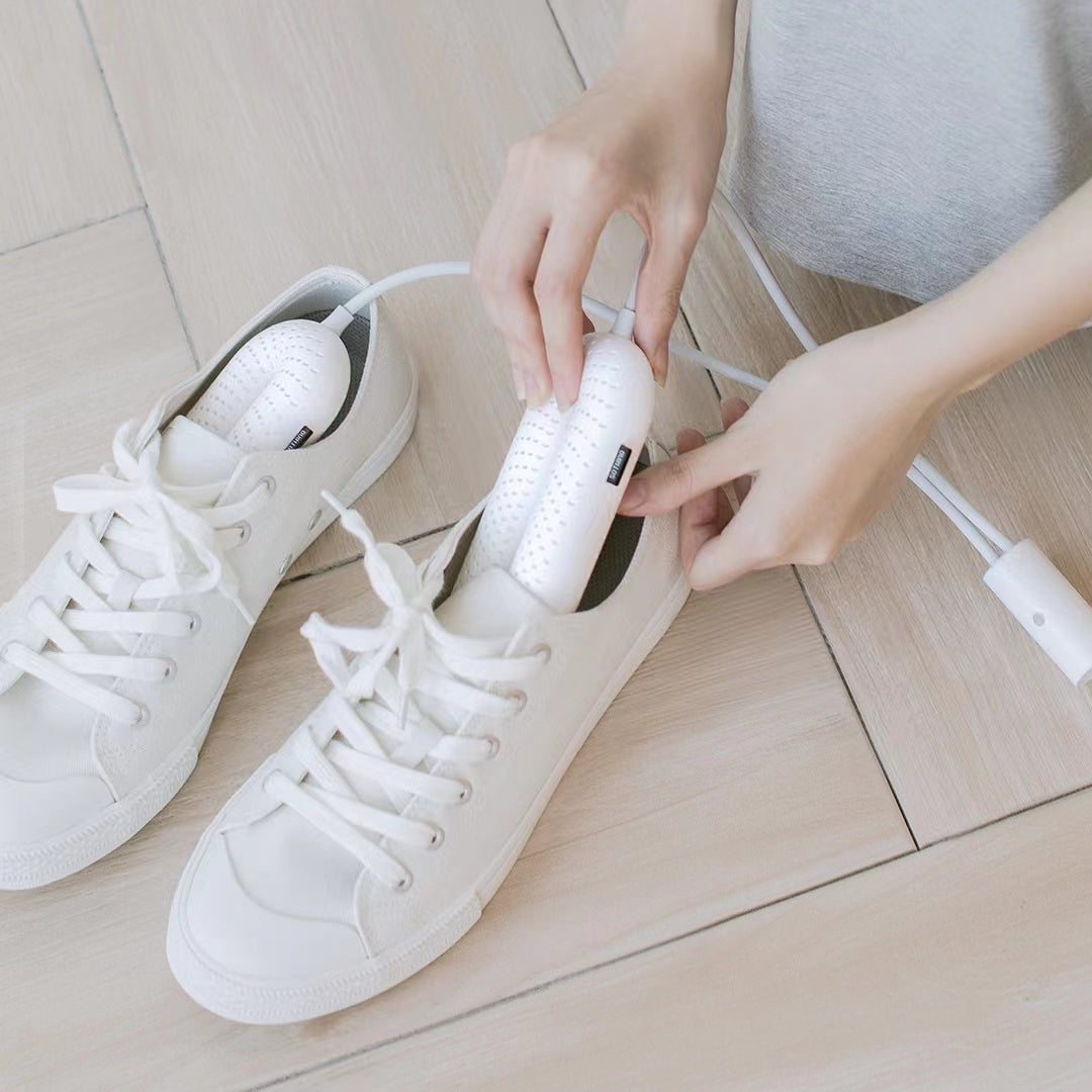 Sterilizing shoe dryer